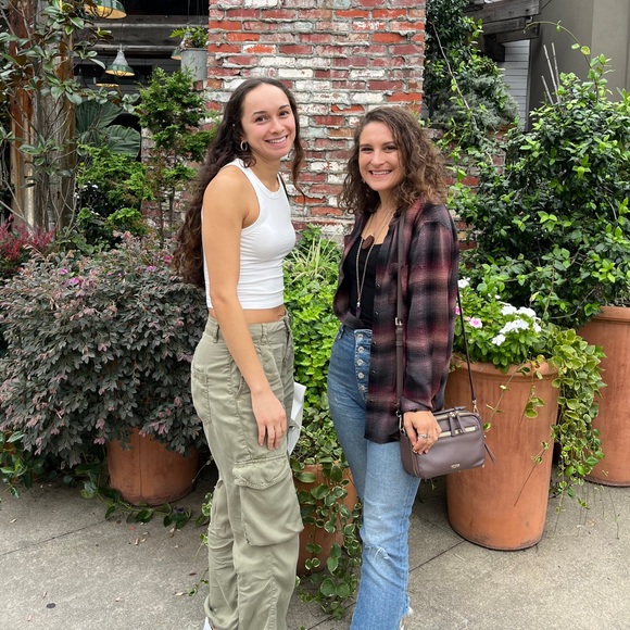 Meet your Posher, Amanda - Picture 1 of 1